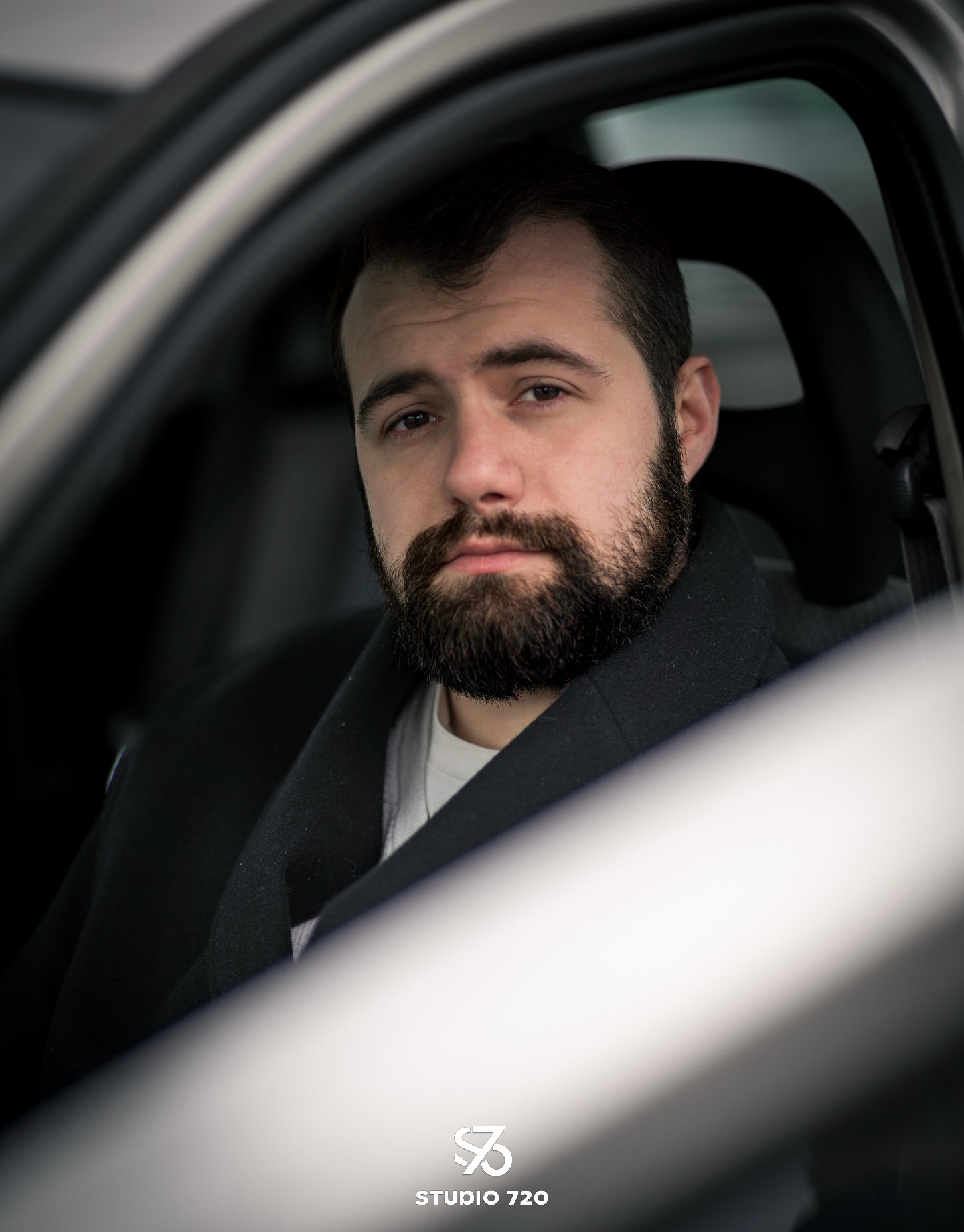 Portrait professionnel corporate – Studio 720 Avermes
